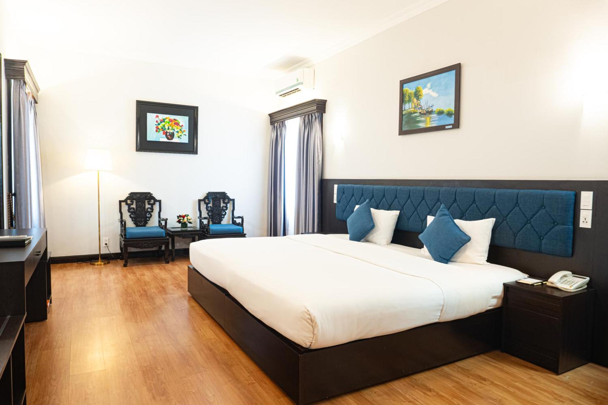 Royal Hotel Saigon Хошимин Екстериор снимка
