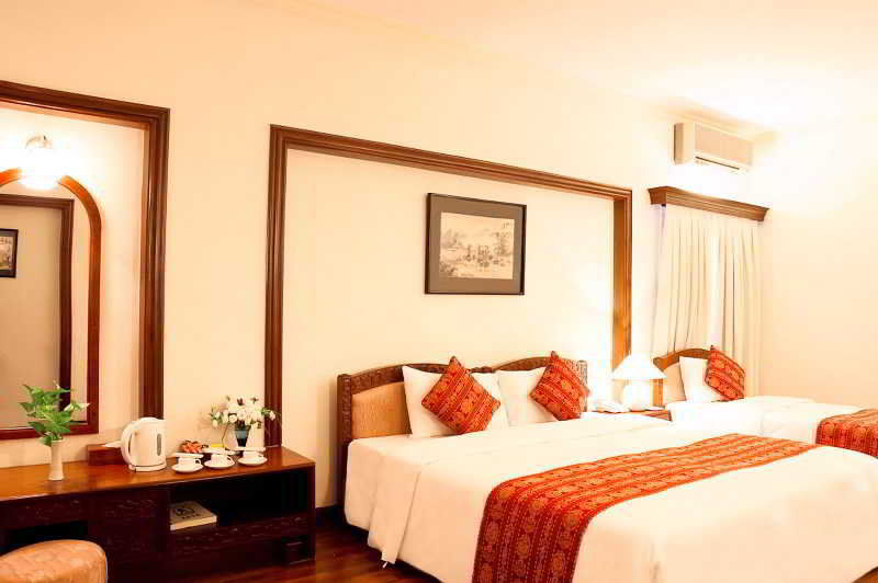 Royal Hotel Saigon Хошимин Екстериор снимка