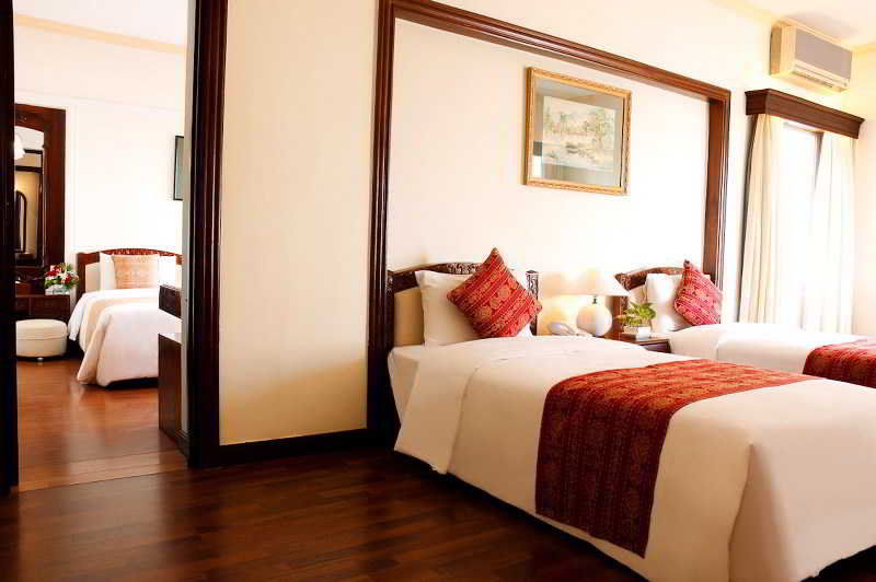 Royal Hotel Saigon Хошимин Екстериор снимка