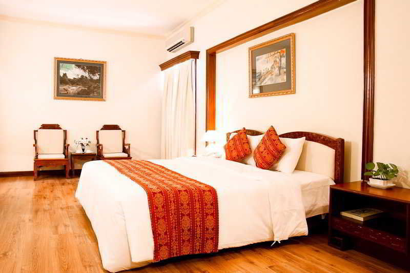 Royal Hotel Saigon Хошимин Екстериор снимка